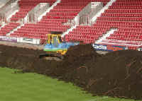 Pitch_100803_A2.jpg (146764 bytes)