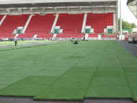 Pitch_120903_1.jpg (81072 bytes)