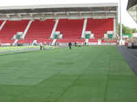 Pitch_120903_8.jpg (77106 bytes)