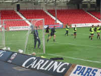 Pitch_260903_2.jpg (102868 bytes)