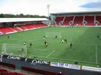 Pitch_260903_8.jpg (73550 bytes)